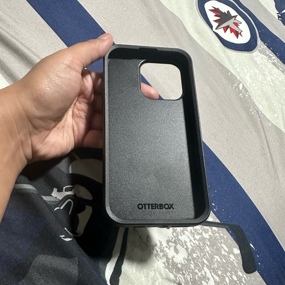 IPhone 14 Pro Otter Box Symmetry Series - Picture 6 of 6